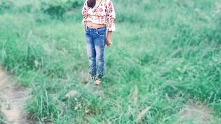 Desi Sexy Soniya Bhabhi fucked when talking with devar, outdoor farms sex Hindi audio - 3 image