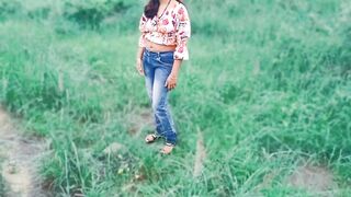 Desi Sexy Soniya Bhabhi fucked when talking with devar, outdoor farms sex Hindi audio - 5 image