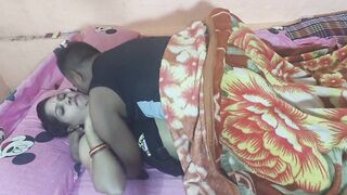 Desi indian housewife romance with her boyfriend - 7 image