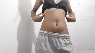 Desi sister in law sending nude to her Jija - 2 image