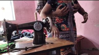 Kapada silane gai ladaki ko darji ne acche se chod diya - 1 image