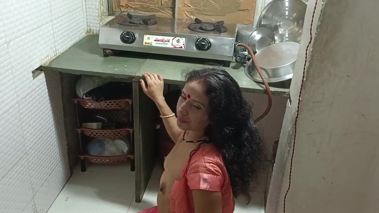 1280px x 720px - Big Boobs Fucked indian Bhabhi Wearing Saree In The Kitchen watch online