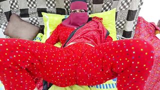 Pakistani Beautiful Girl Sobia Nasir Masturbating On Live WhatsApp Video Call - 2 image