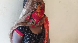 Desi padosan bhabhi ki chudai ki jab bhaiya ghar par nahi the hindi audeo - 4 image