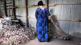 My elder sister was cleaning my room I hugged her and started fucking her ass - 3 image