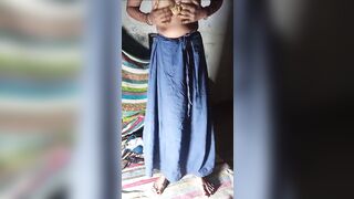 Akele bhabhi ko chudane ka man kar raha tha - 12 image