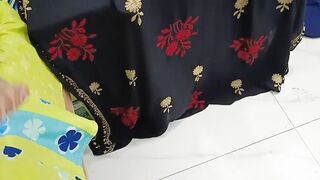 Desi Girl Sobia Nasir With Masturbating With Vegetable Brinjal - 3 image