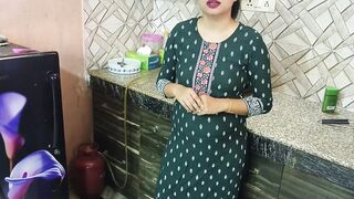 Saara 18 year recording nude photos video when stepbro came and got excited for her sexy teen stepsis in kitchen Hindi audio - 4 image
