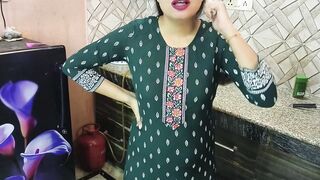 Saara 18 year recording nude photos video when stepbro came and got excited for her sexy teen stepsis in kitchen Hindi audio - 5 image