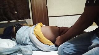 Bhabhi ki tights utar ke choda pussy mein thick cock put diya - 3 image