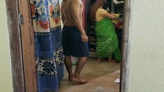 Indian Bhabi shared her discount with her brother-in-law to leave - 1 image