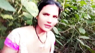 Indian Desi Bhabhi Outdoor Sex. Hindi - 4 image