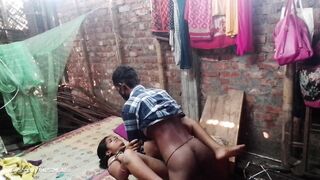 DESI GIRL RUKIA SEX IN HER BOYFREIND