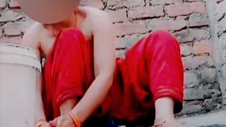 Hot sexy Lavanya is taking a bath by rubbing her sexy body, she is a very beautiful hot sexy girl, taking off all the clothes from her body and taking a bath. - 14 image