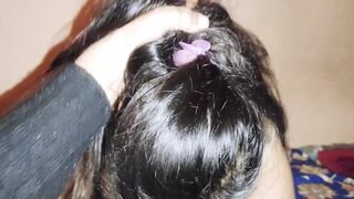 Calllgirl Hira_butt ko ghar bola kar lun ki massage li - 1 image