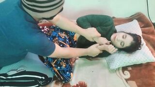 Soyi hui step sister ko jabar dasti choda - 1 image