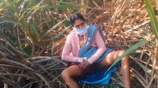 village bhabhi fingering sugarcane - 1 image