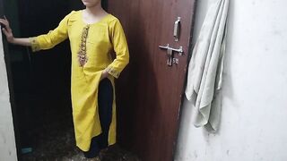 Village naukari ki chut chod kar far diya - 3 image