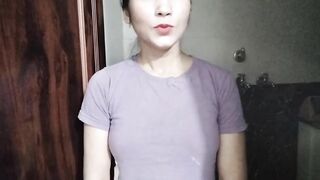 Step mom ko bathroom me nahate huye dekha fir chod diya