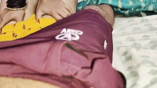 Stepsister ne soe hue stepbrother ka land pakad liya - 5 image