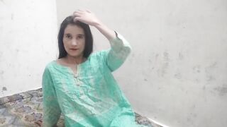 Larki boyfriend se bat kar rhi tha step bhai ne pel diya - 2 image