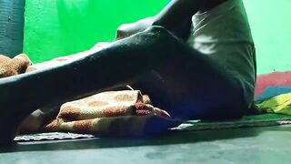 Dehati Guy Wali Mousi Ji Ko Raat Me Akela Ghar Me Choda - 6 image