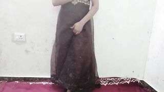 Bhabhi ko apna land dikha kar jabar dasti chod diya - 2 image