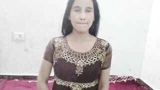 Bhabhi ko apna land dikha kar jabar dasti chod diya - 3 image