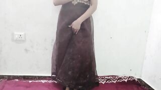 Bhabhi ko apna land dikha kar jabar dasti chod diya - 4 image