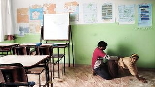 Indian Kolkata School Girl Sex In Class - 4 image