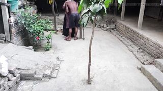 My aunty was cleaning the yard. But I hugged him, put him in my aunty ass, and started fucking him anal - 9 image