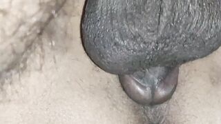 How did the girl get hot, put her chut and put the water and water.