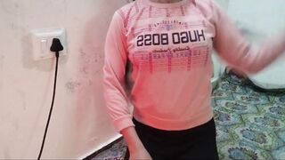 Ghar pe little step sister ko paise dekar jabar dasti pela - 1 image