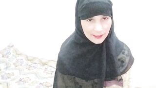 Muslim girl ko uske abbu jaan ne jabar dasti pela - 4 image