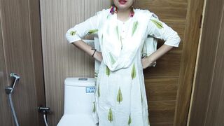 Trying My Stepmother's Delicious Pussy in the Bathroom. Full Video