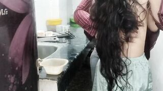 Doctor ne muze ghar pe bulakar bedroom me jabar dasti pela - 8 image