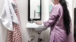 Sister in law ko bathroom ke paas pakad ke jabar dasti pela - 3 image