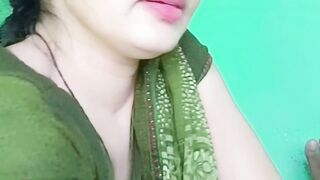 After sucking her step brother's dick, the step sister inserted the dick into her tight pussy.