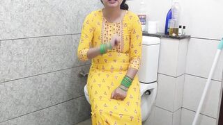Indian hot step mother fucked step son dirty in washroom in hindi audio - 6 image