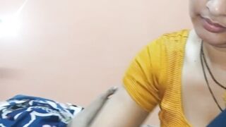 Stepbrother pounds Indian hot stepmom's ass in hot sex tape