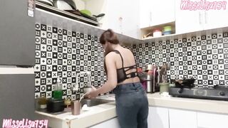 MasaGing Indian Bhabhi gets a foot massage and handjob from a lucky footjober