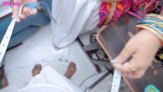 Indian Bahu takes hard fucking in her hairy pussy by Sasur ji, who gives her a close-up view - 3 image