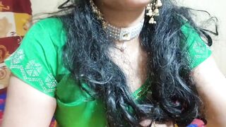 First-time Indian girlfriend's dirty talk & blowjob in clear Hindi audio