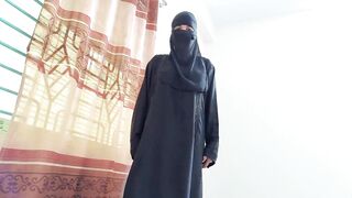 Sexy Indian college girl gets her first hard fuck in the bathroom - 1 image