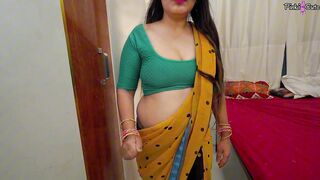 Watch Desi Indian Stepmom Mami Bhanja get her pussy drilled by a massive dick in the bathroom - 3 image