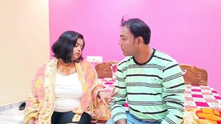 Indian housewife with massive natural tits cheats on husband with sensual deep throat and handjob - 3 image