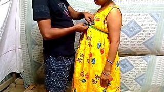 Everbest Indian hot bhabhi amazing XXX sex With Tailor Master!! Hindi sex - 1 image