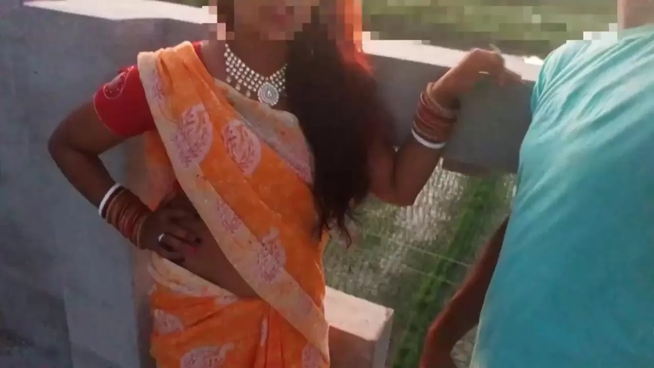Bangle Hd Bf Xxx - XXX Fucking Bhabi on the pretext of taking off her clothes on the terrace  in Clear Hindi Voice Hd Video at DesiPorn