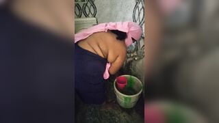 Mallu aunty cleaning video without dress - 2 image