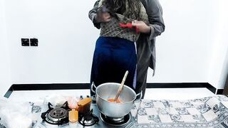 Pakistani Village Wife Has Anal Sex In Kitchen While She Is Cooking With Clear Hindi Audio - 11 image
